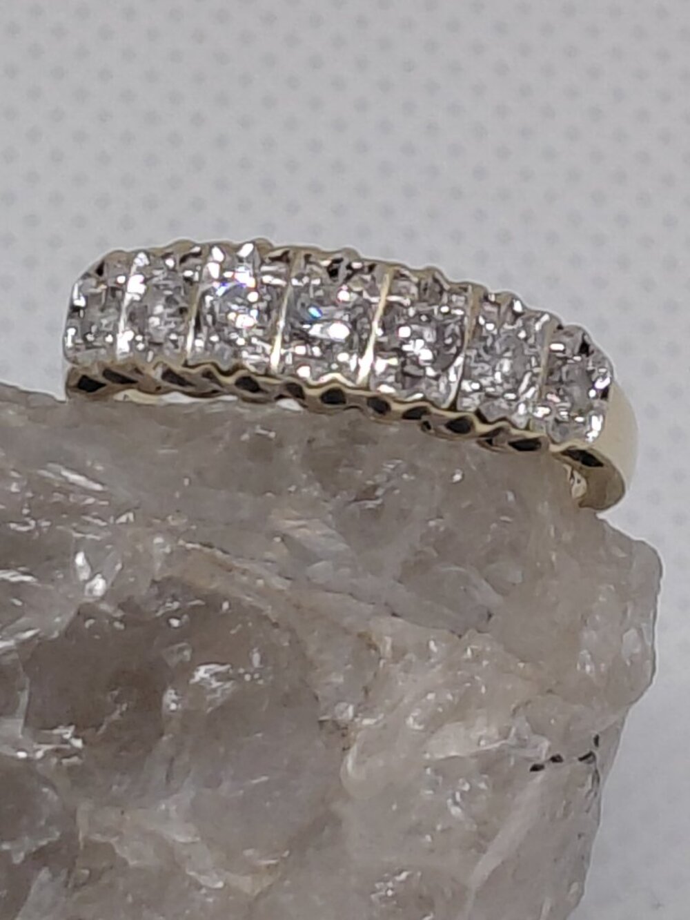 Vintage British 9K Gold 7-Stone Diamond Ring 0.50ctw size 7